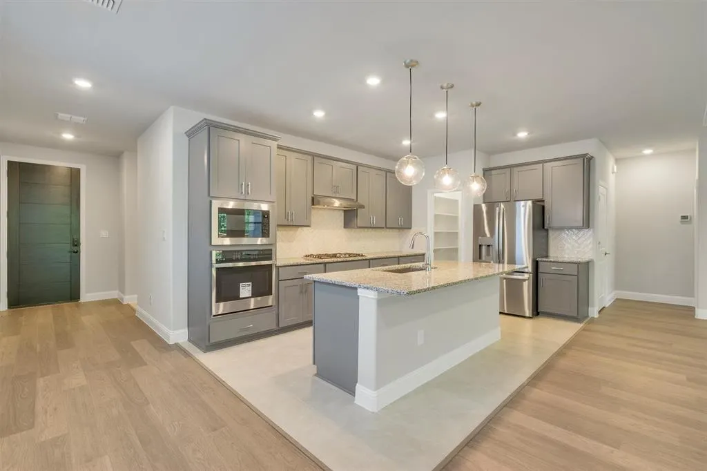 3609 San Clemente Drive