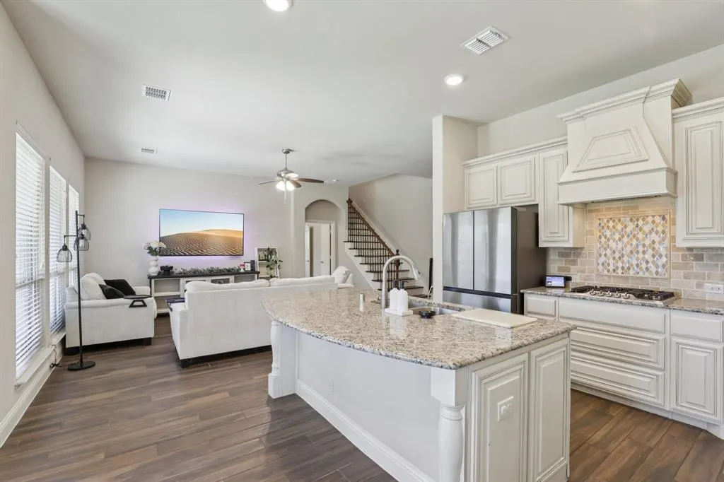 812 Marion Farm Road