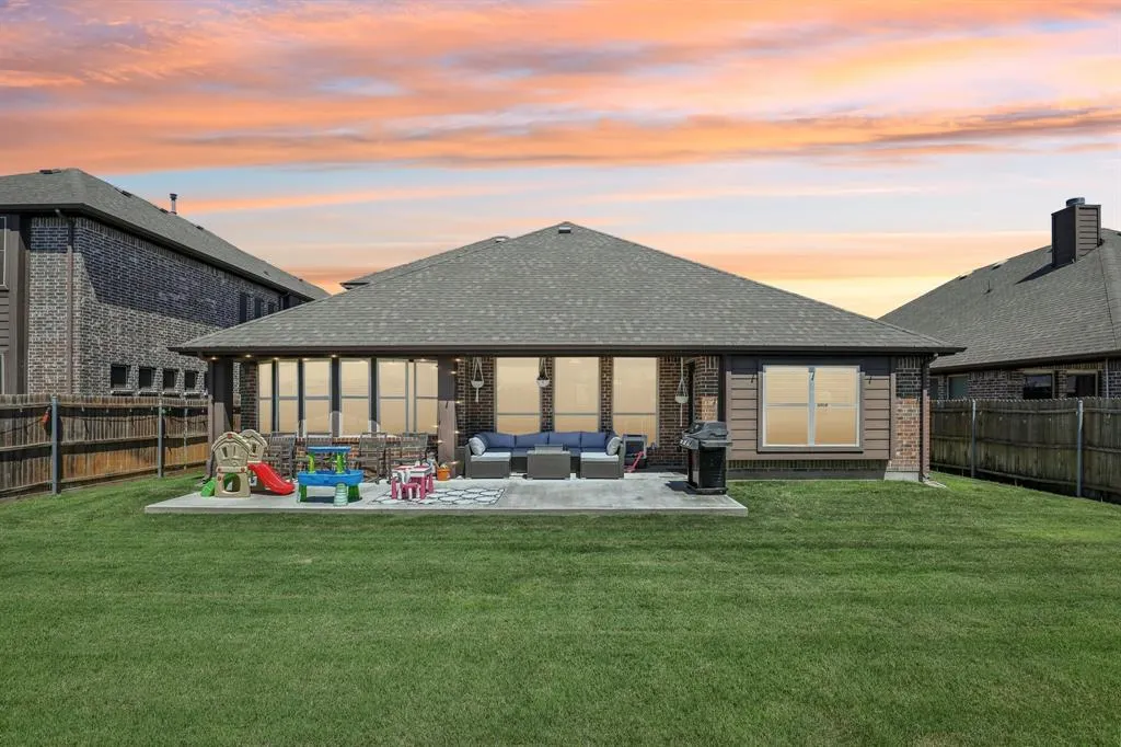 812 Marion Farm Road