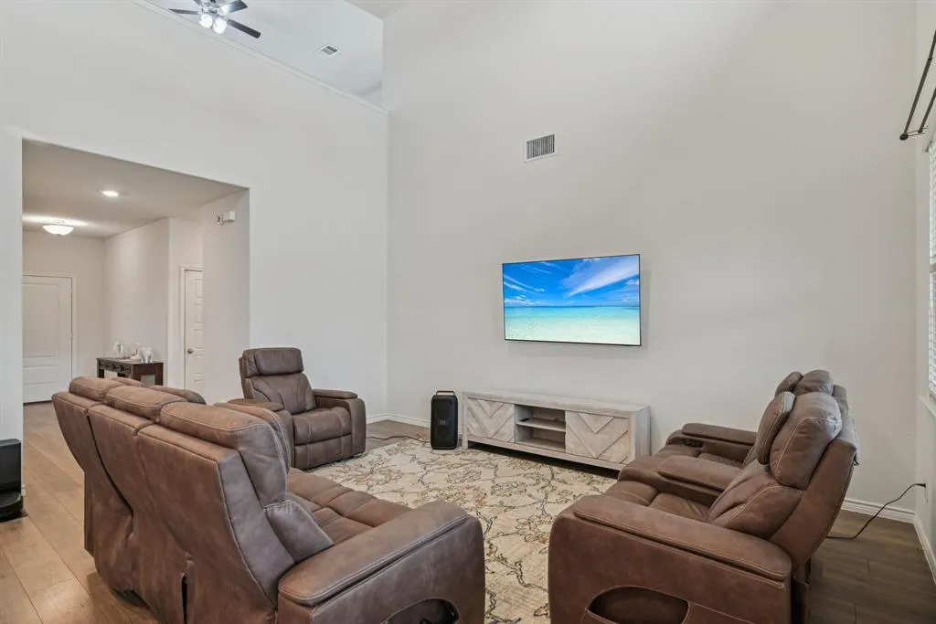 1025 Indigo Lane