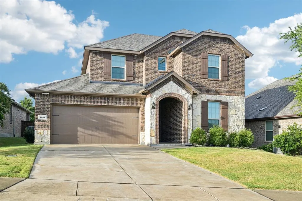 1025 Indigo Lane