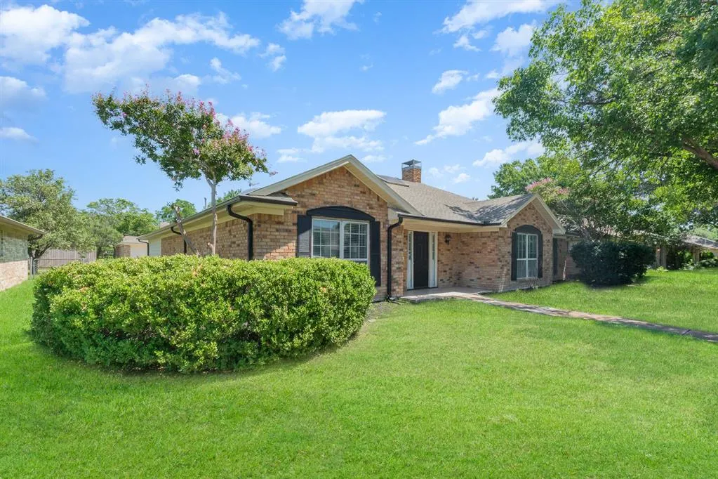 1809 Duke Drive