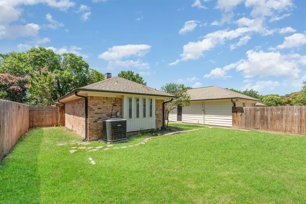 1809 Duke Drive