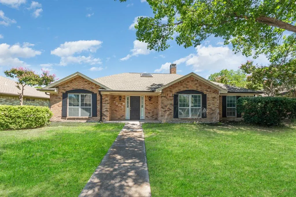 1809 Duke Drive