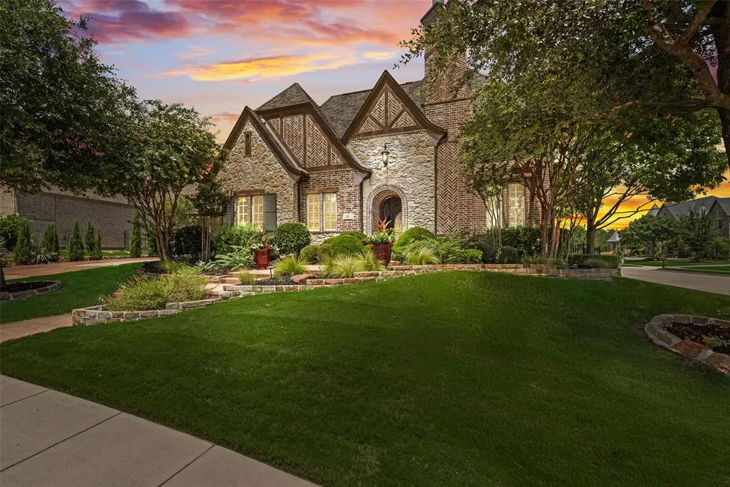 621 Longwood Drive