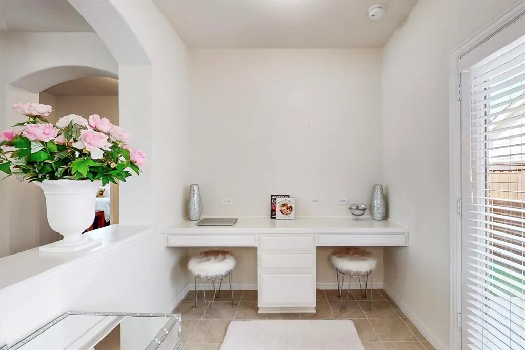 2037 Barx Drive
