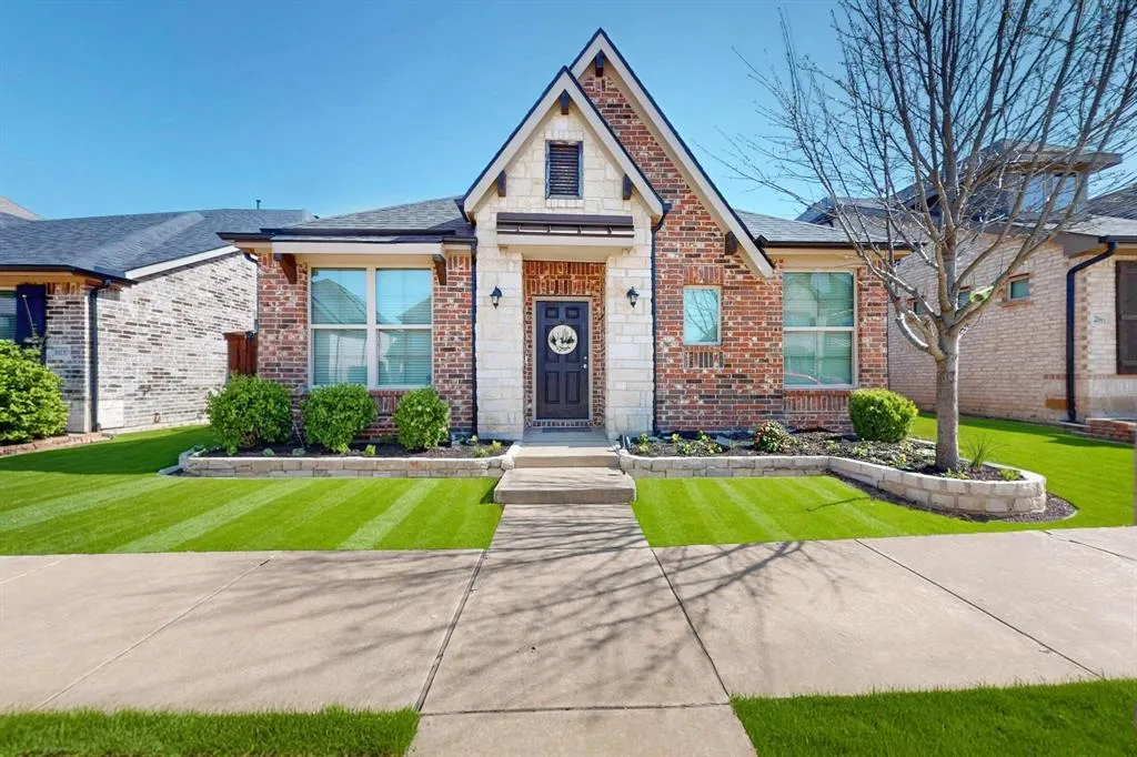 2037 Barx Drive