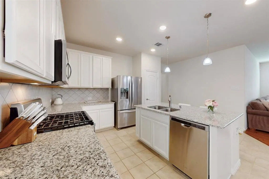 2037 Barx Drive