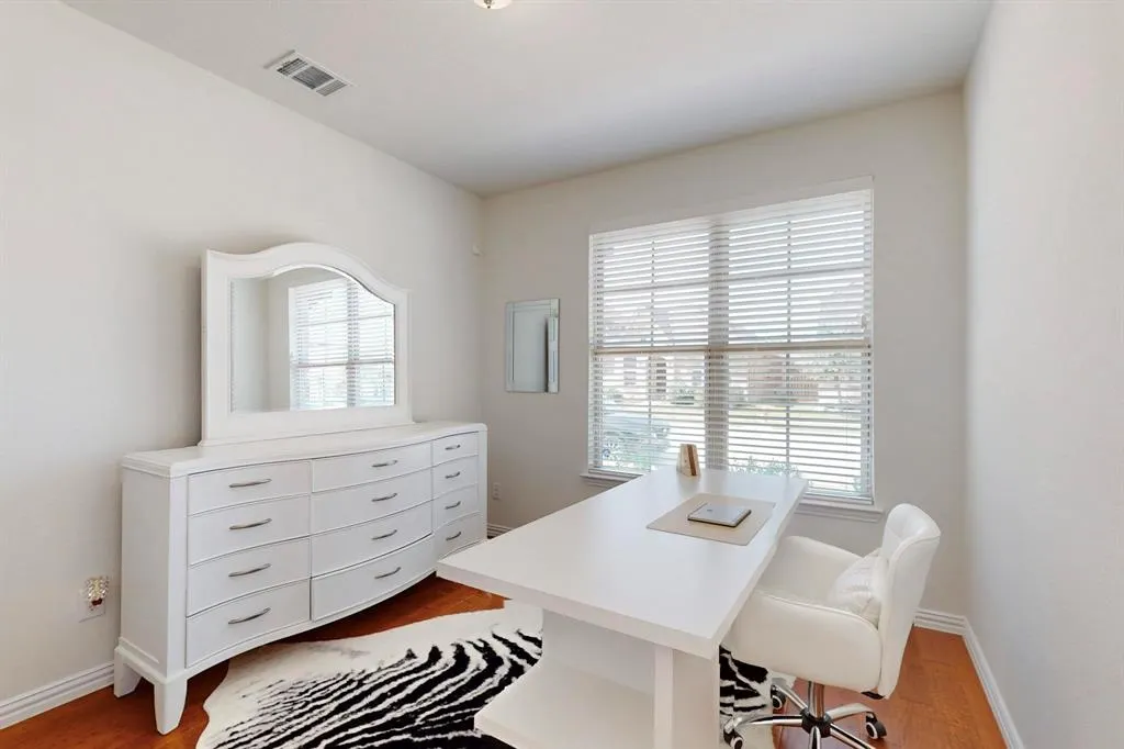 2037 Barx Drive
