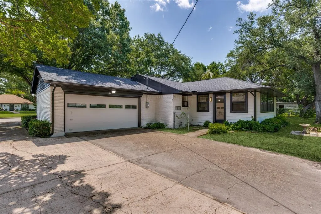 308 S Grove Road