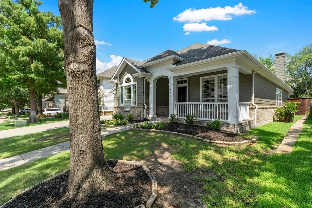 704 Mayberry Drive
