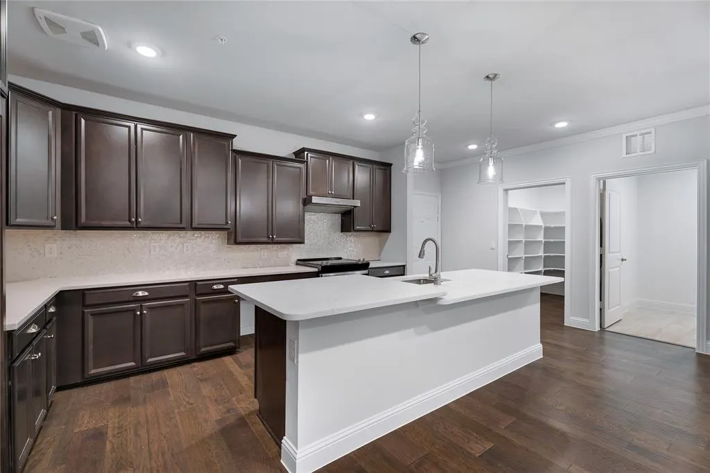 651 N North Watters Road, #3202