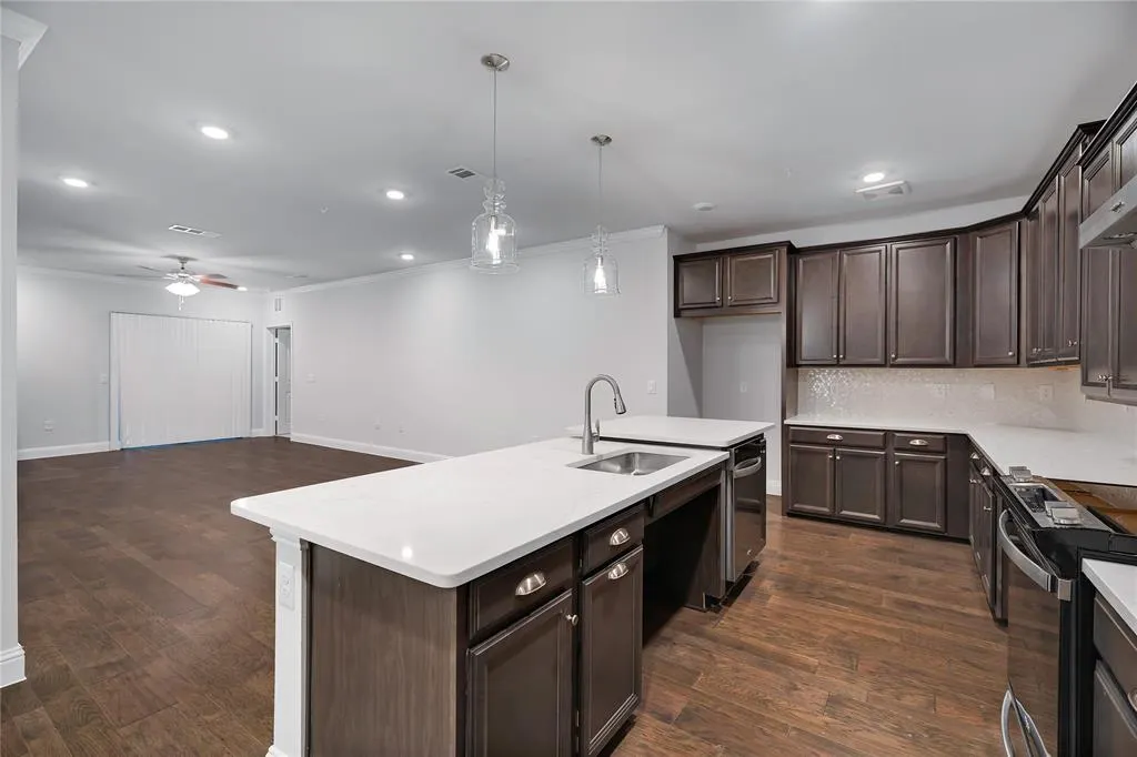 651 N North Watters Road, #3202