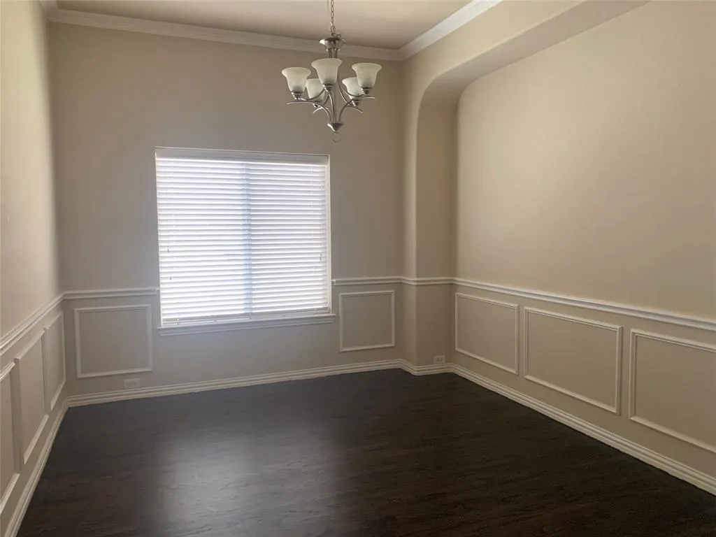 2349 Fountain Gate Drive