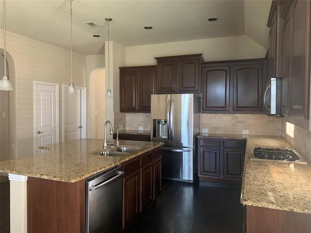 2349 Fountain Gate Drive