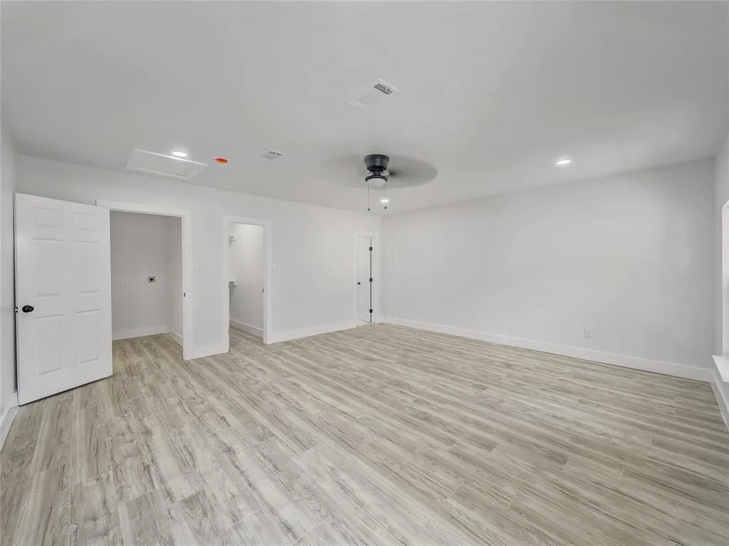 806 Ivywood Drive