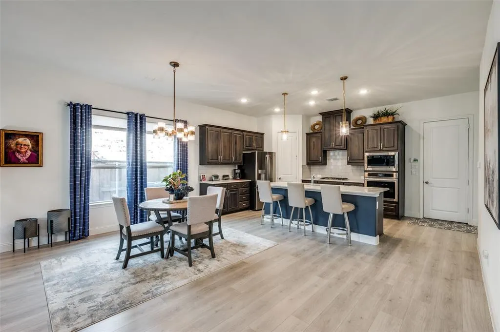 9525 Blue Stem Lane