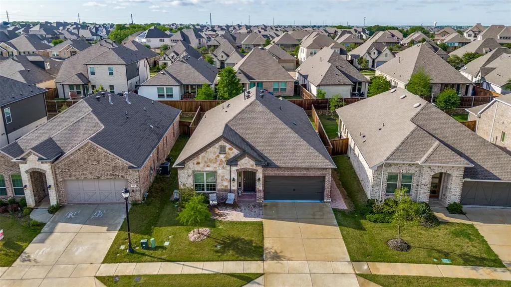 9525 Blue Stem Lane
