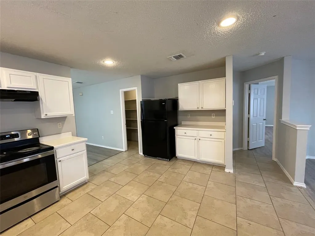 4611 Wedgewood Drive