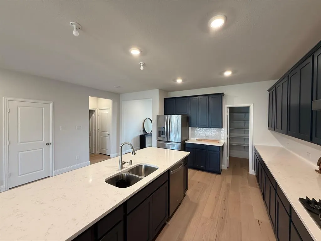 3929 Jasper