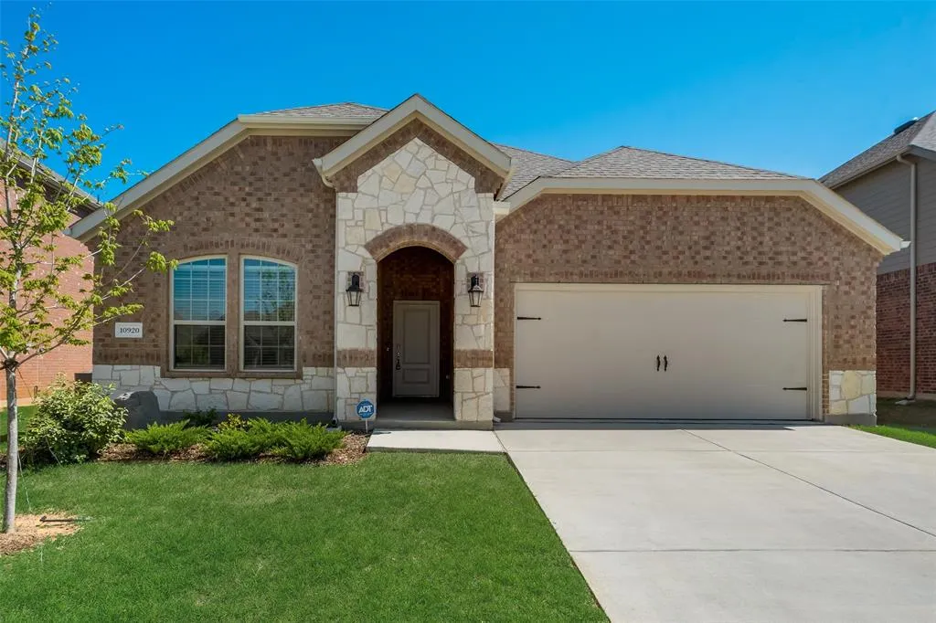 10920 Summer Rain Boulevard