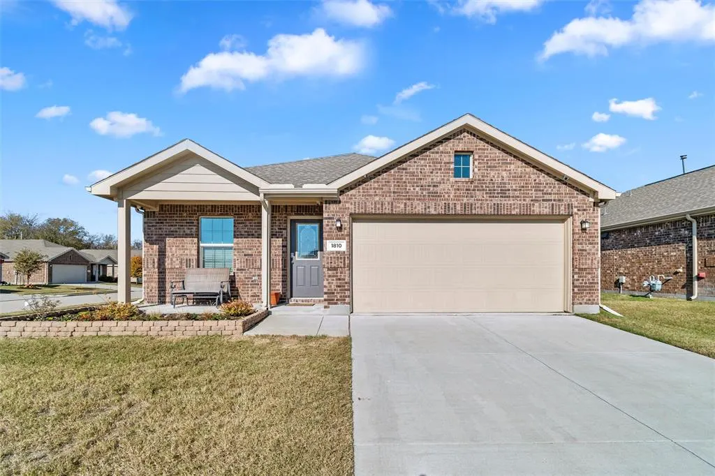 1810 Avery Pointe Drive