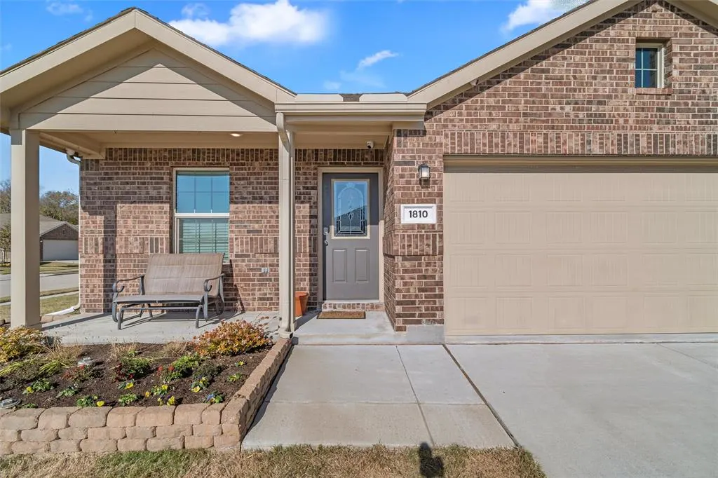 1810 Avery Pointe Drive