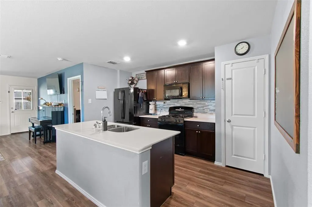 1810 Avery Pointe Drive