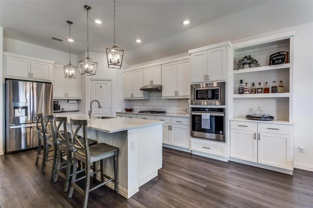 2513 Lovegrass Lane