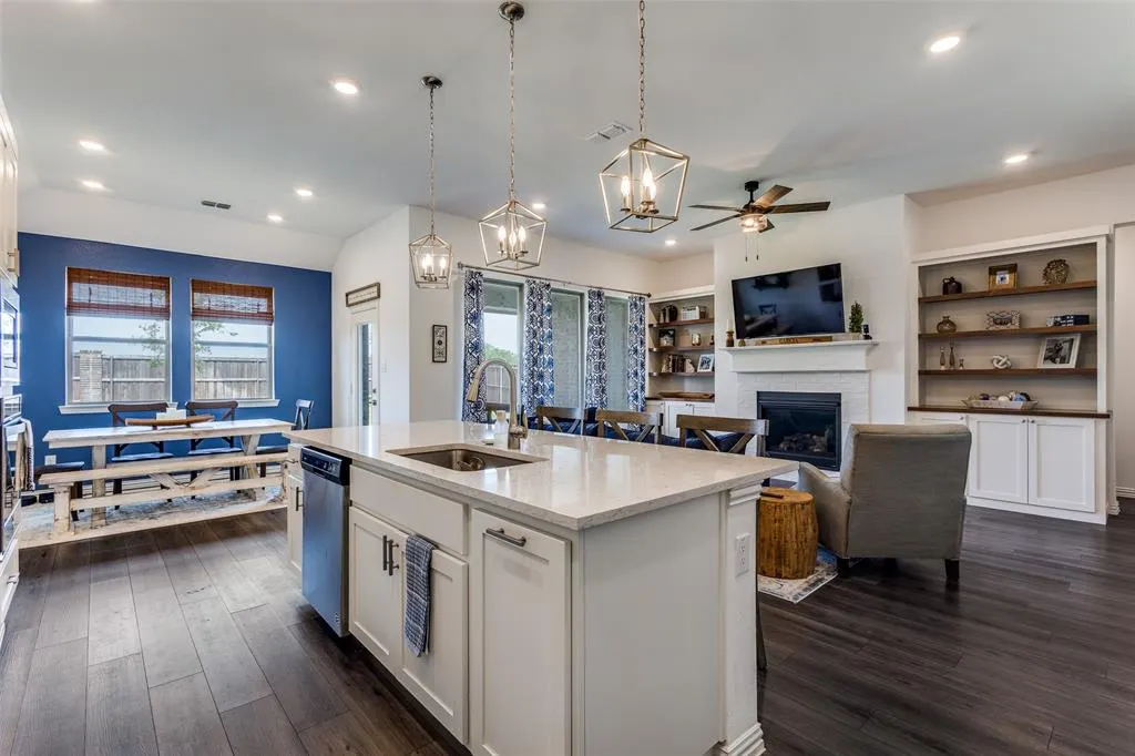 2513 Lovegrass Lane