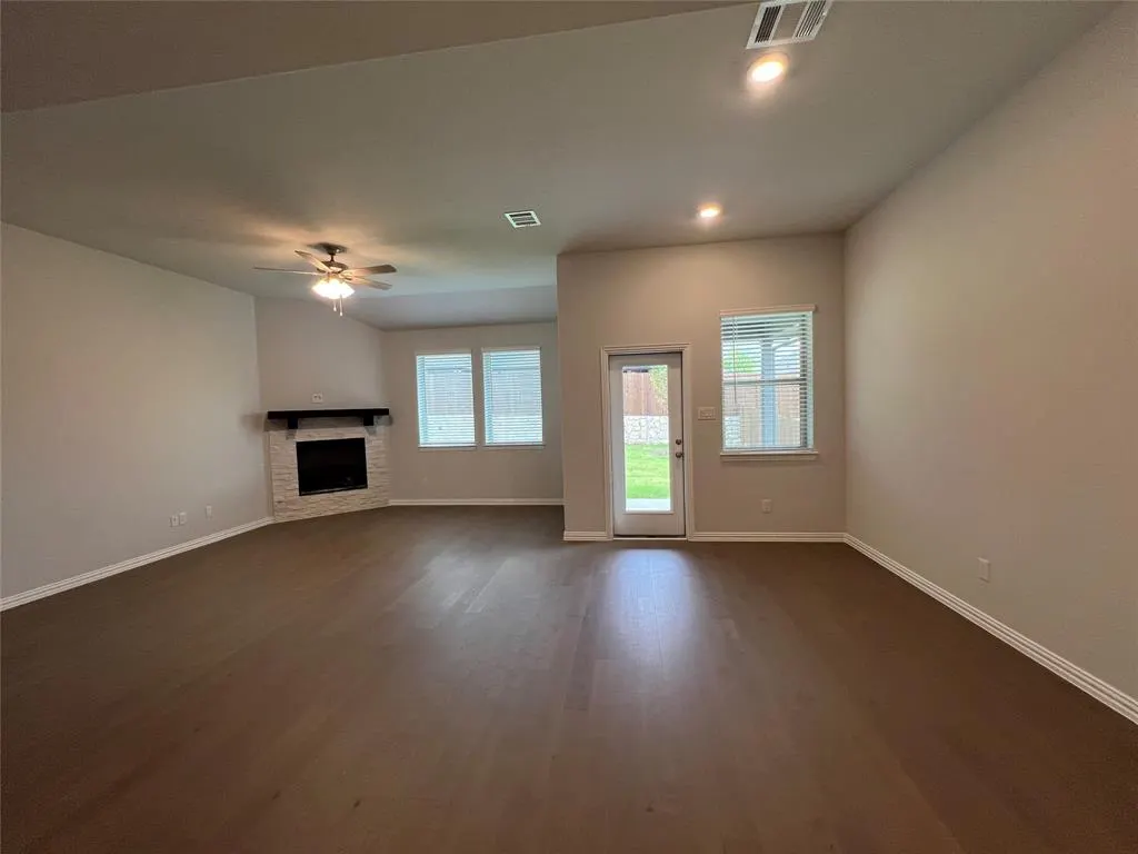 3433 Loftwood Lane