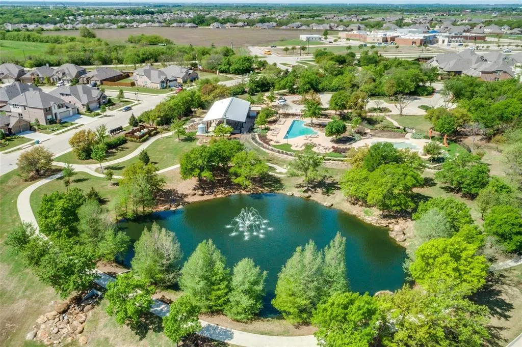 9912 Snake River Drive