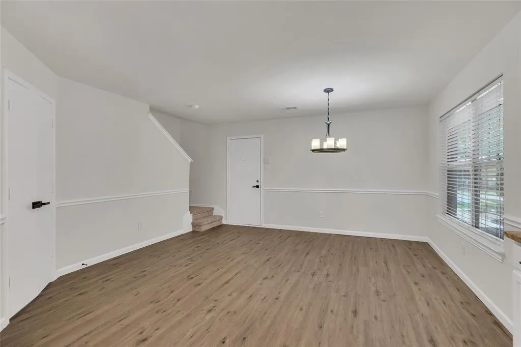 10287 Darkwood Drive