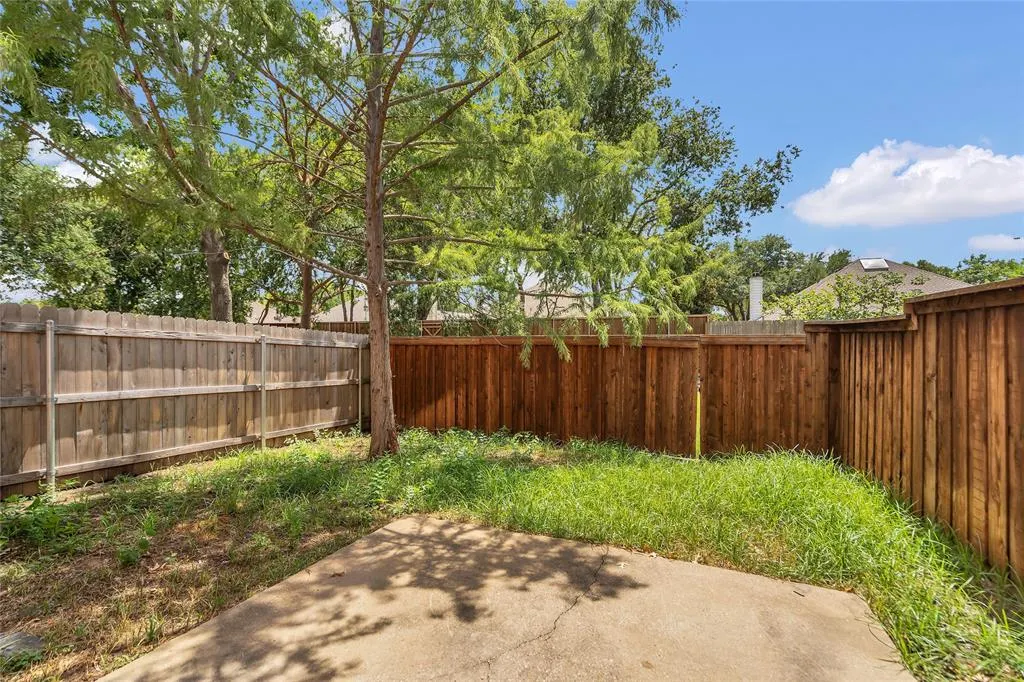 10287 Darkwood Drive
