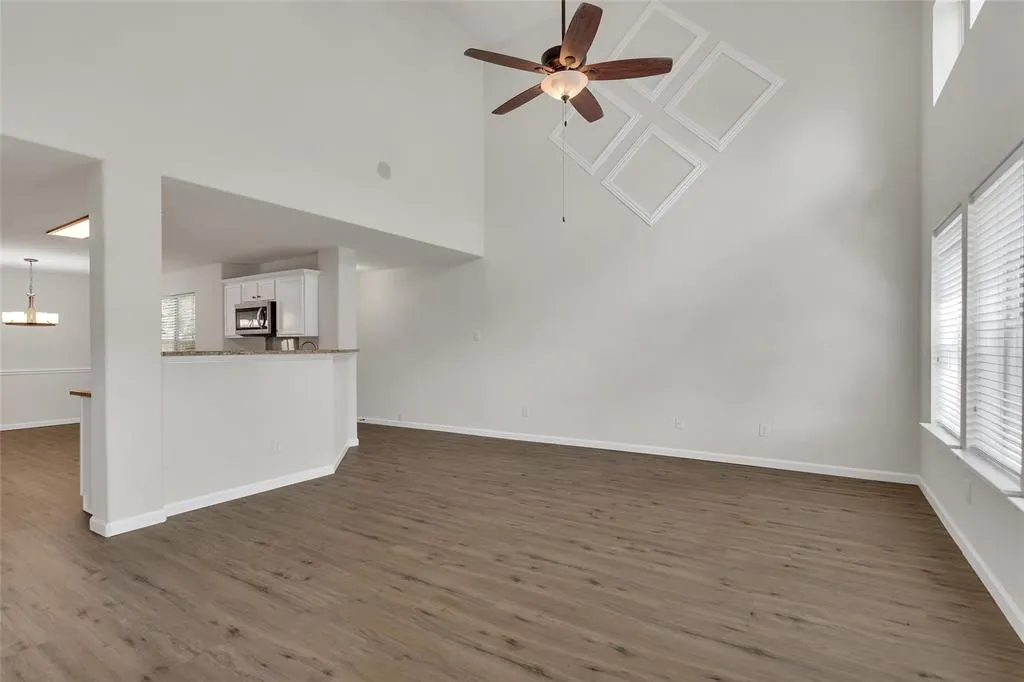 10287 Darkwood Drive