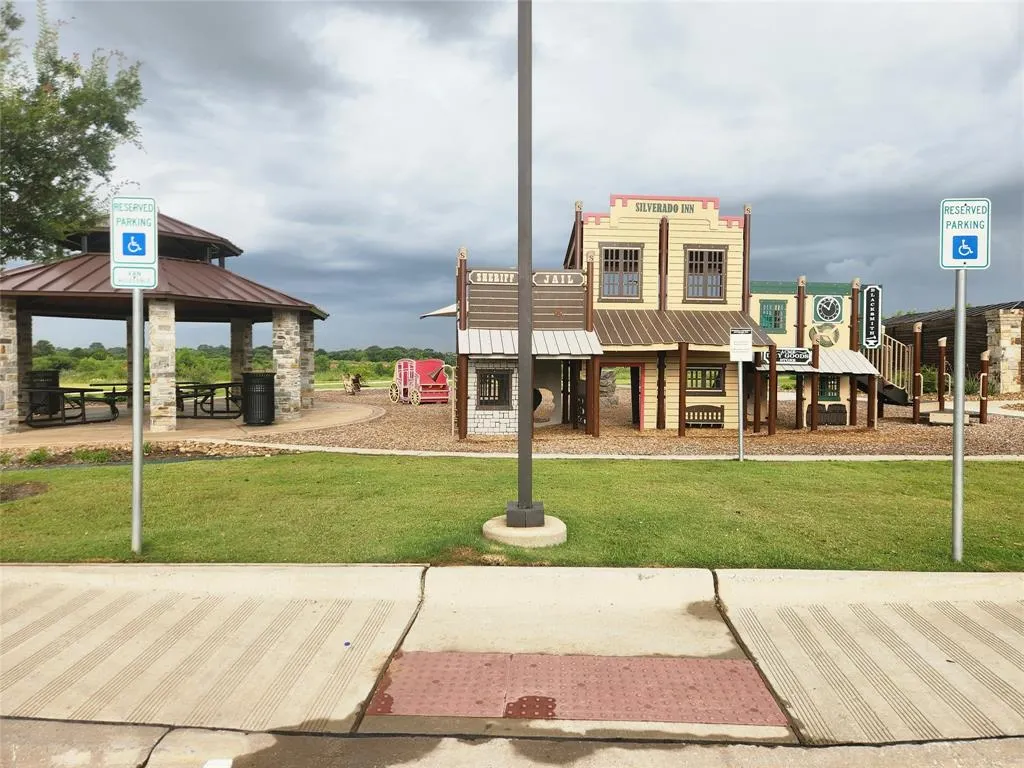 3121 Platinum Road