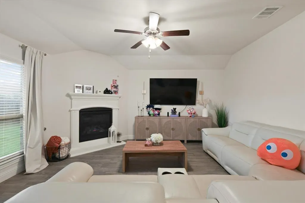 3121 Platinum Road