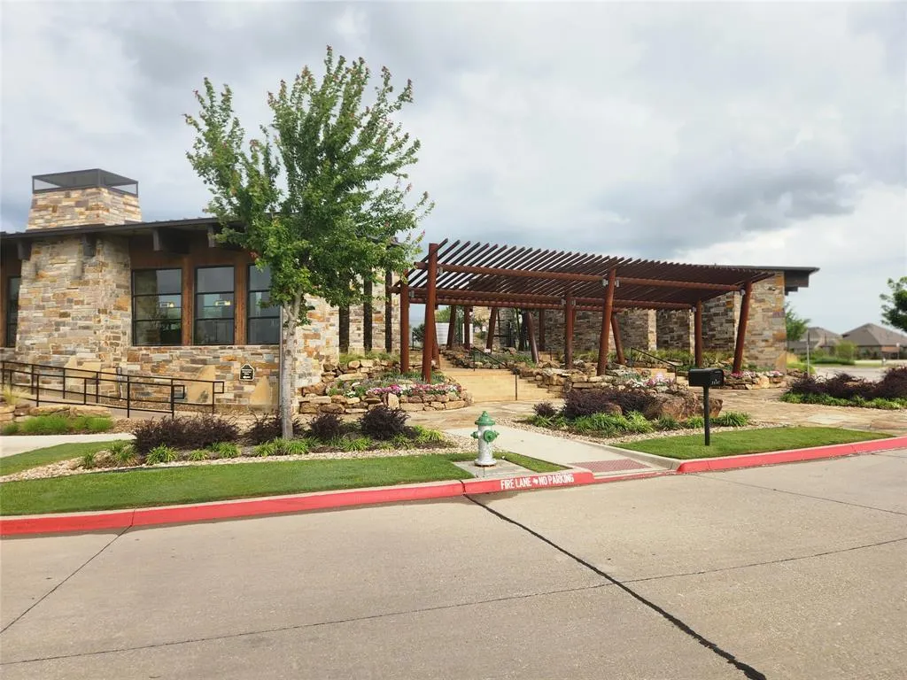 3121 Platinum Road