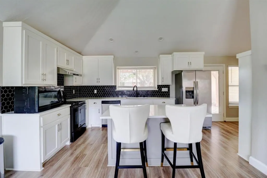 1321 Clover Drive