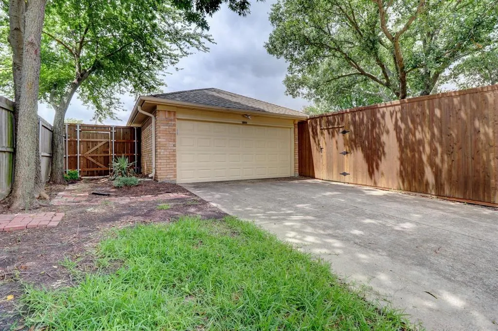 1321 Clover Drive