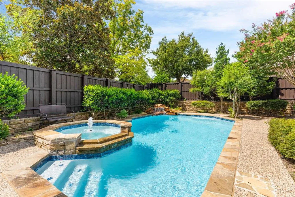 4807 Ivyleaf Lane