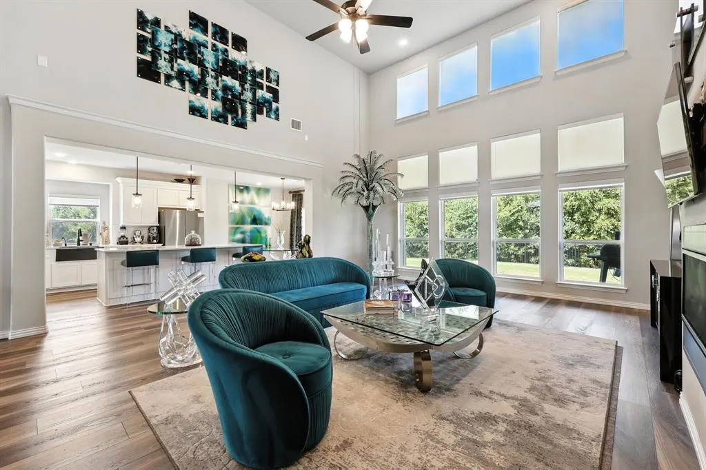 1912 Ordonez Drive