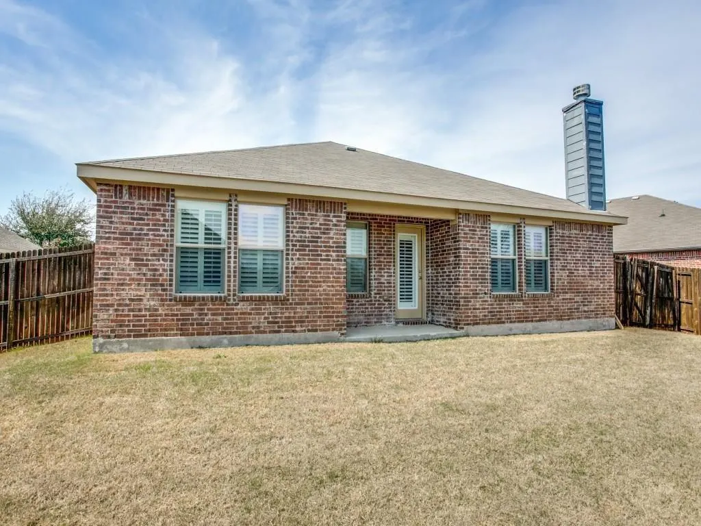 1097 Luton Drive
