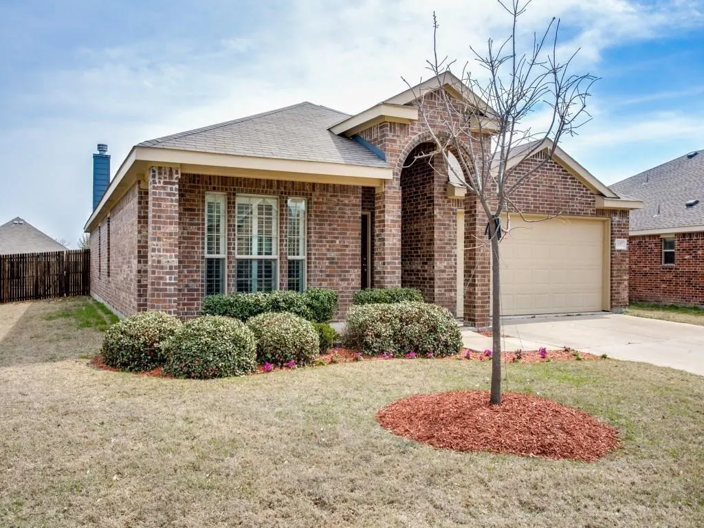 1097 Luton Drive