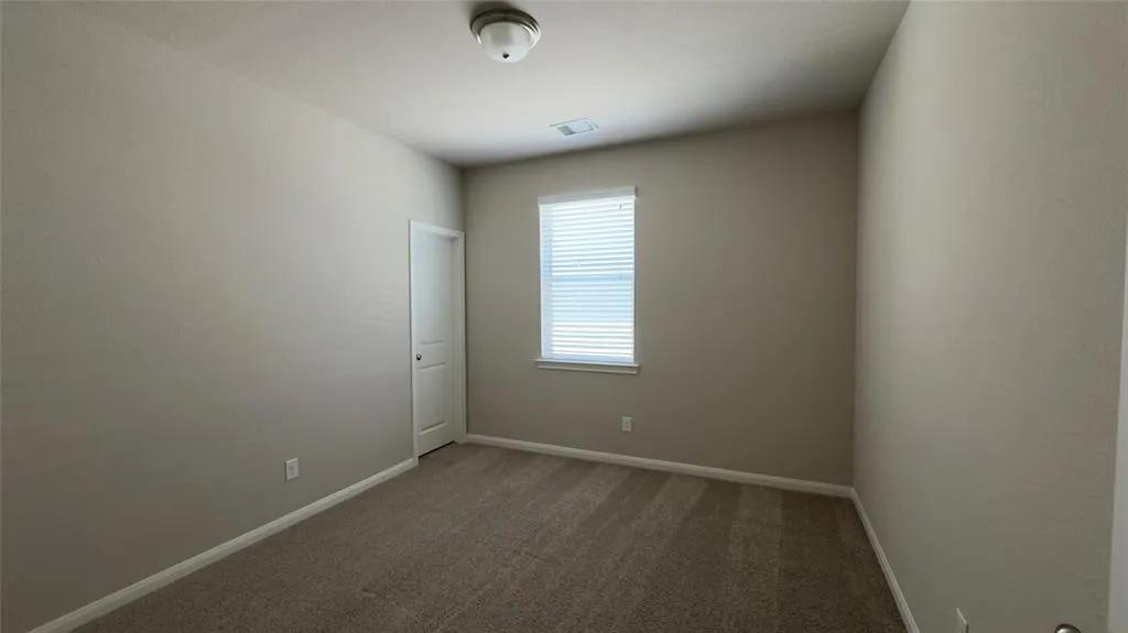 1033 Kennedy Drive