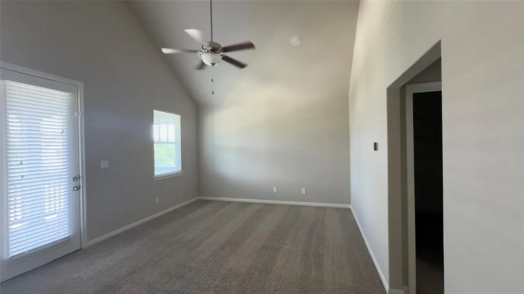 1033 Kennedy Drive
