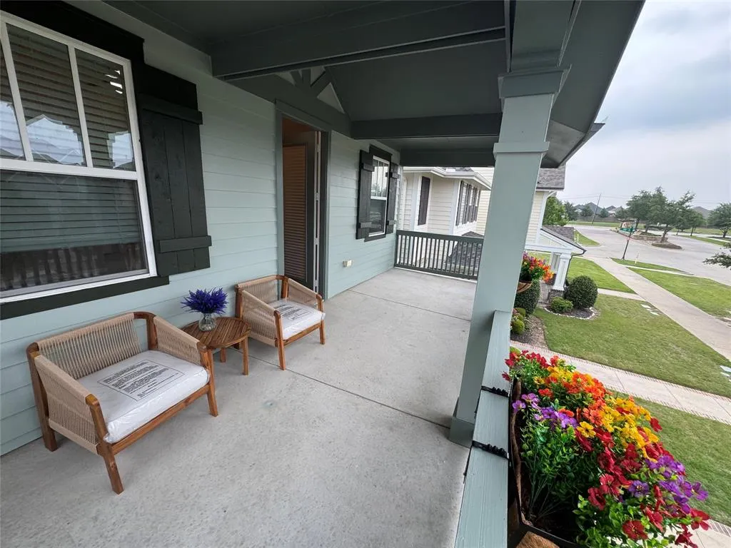 1033 Kennedy Drive