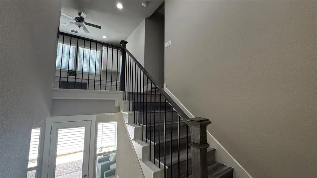 1033 Kennedy Drive