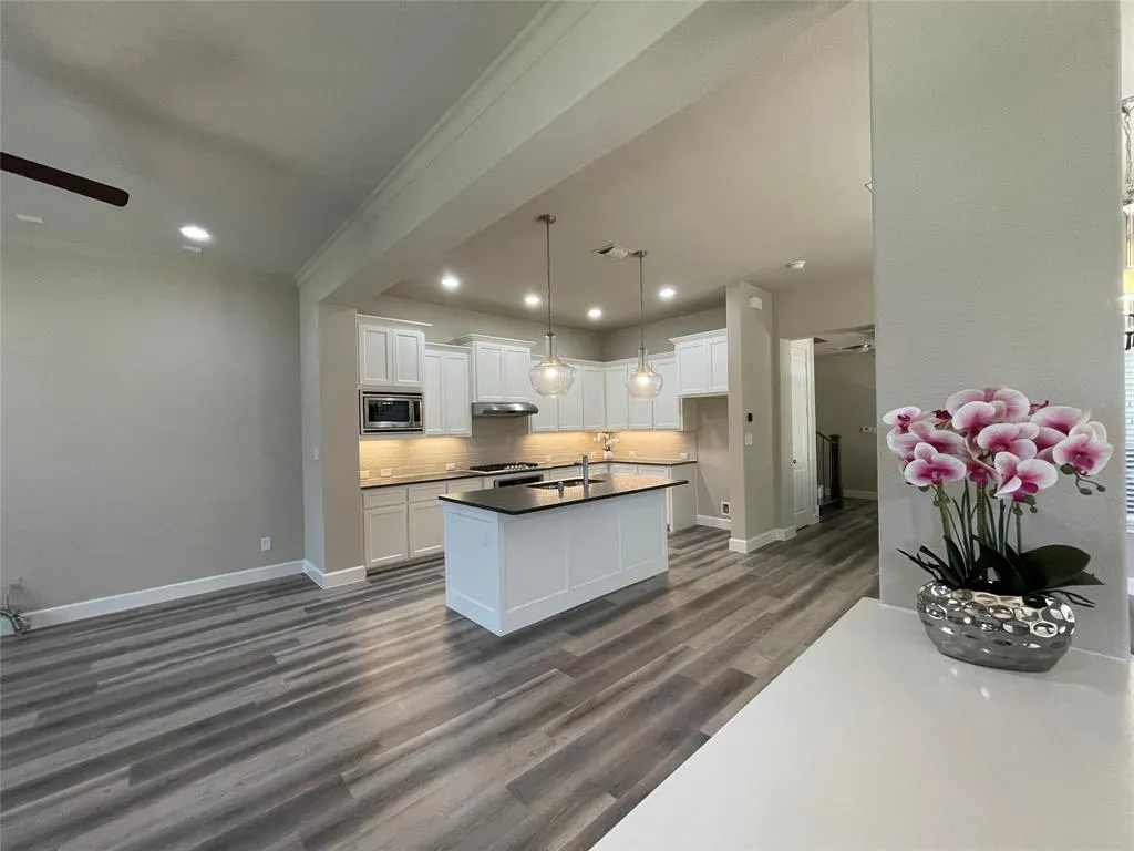 1033 Kennedy Drive