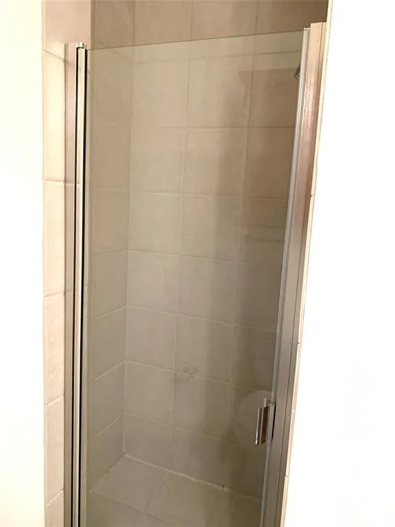 2106 Azure Pointe